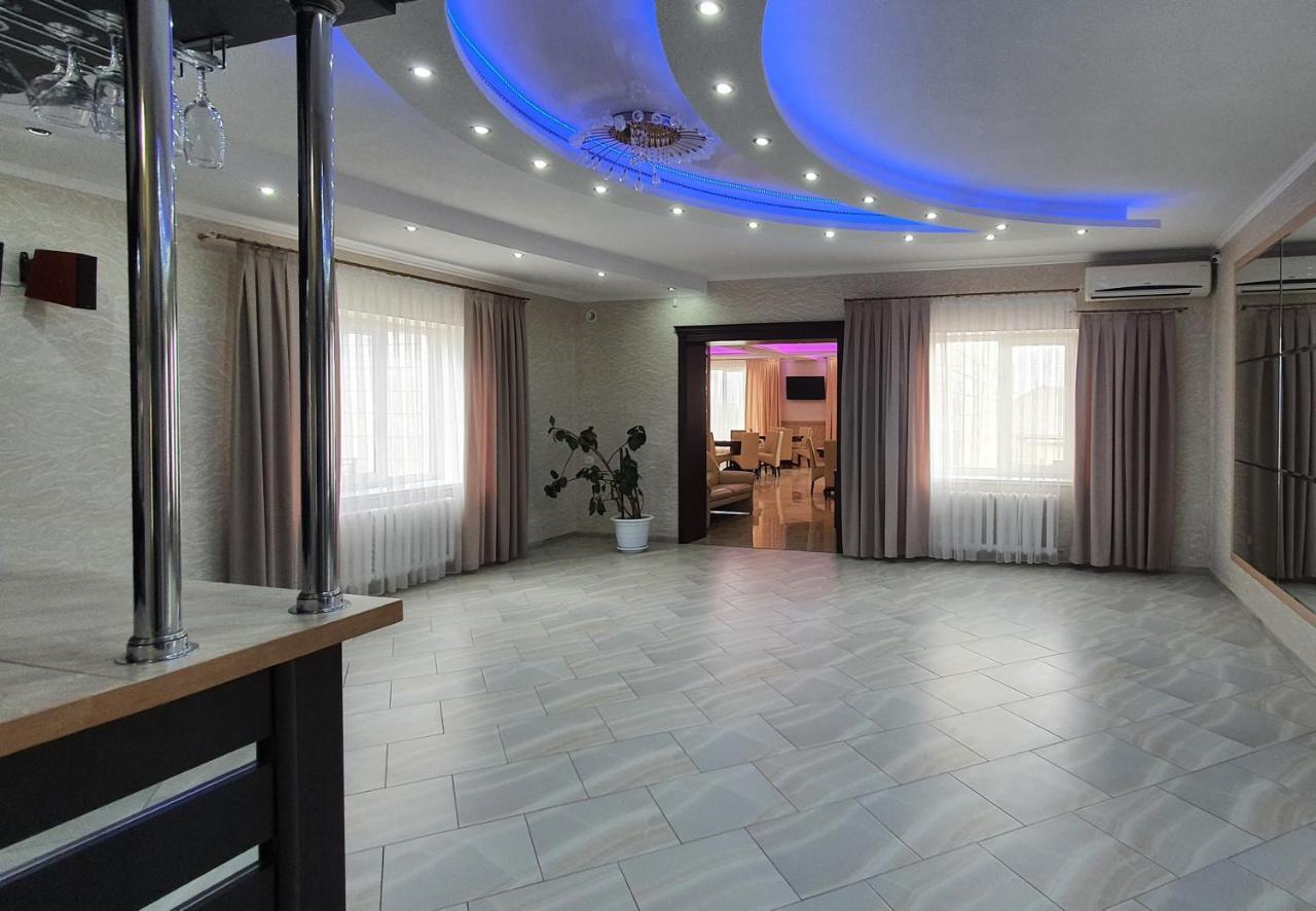 Hotel Konus Falesti Екстер'єр фото