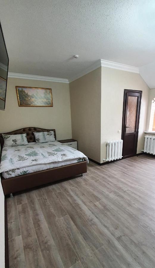 Hotel Konus Falesti Екстер'єр фото