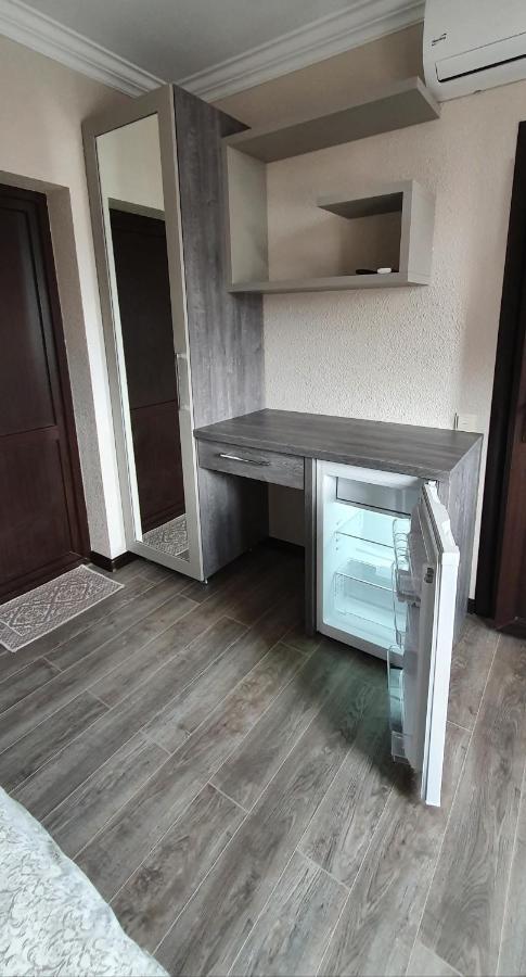 Hotel Konus Falesti Екстер'єр фото