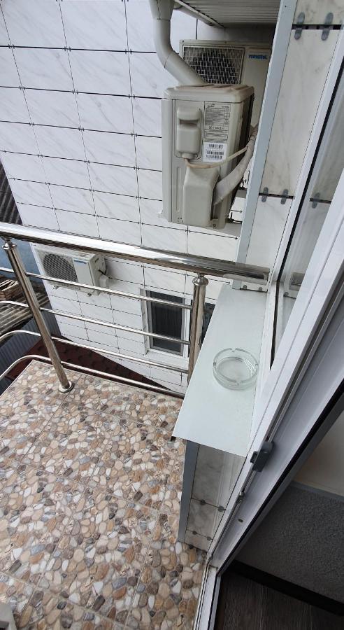 Hotel Konus Falesti Екстер'єр фото