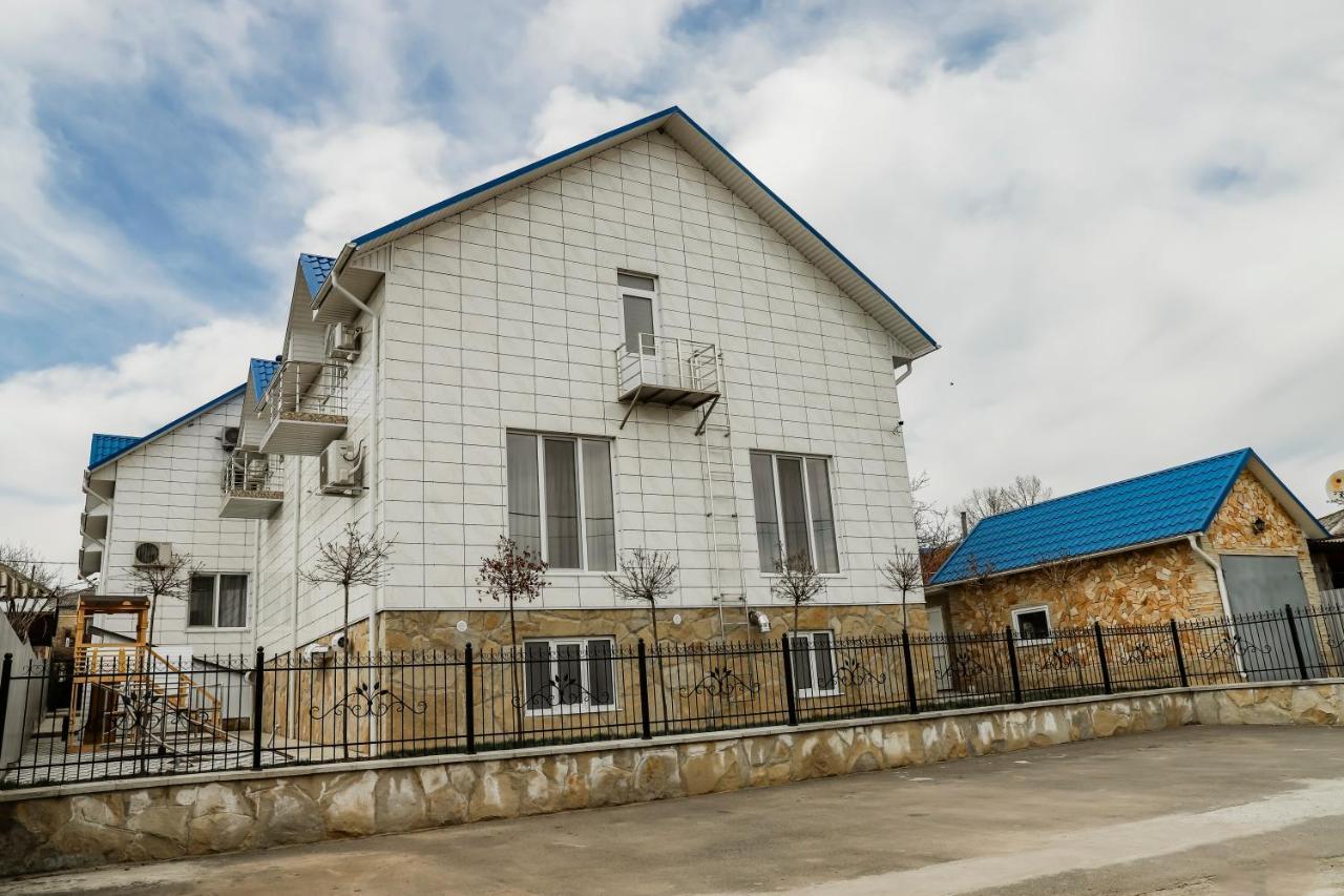 Hotel Konus Falesti Екстер'єр фото