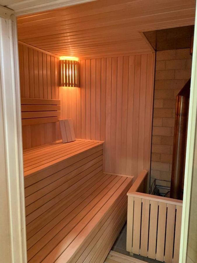 Hotel Konus Falesti Екстер'єр фото