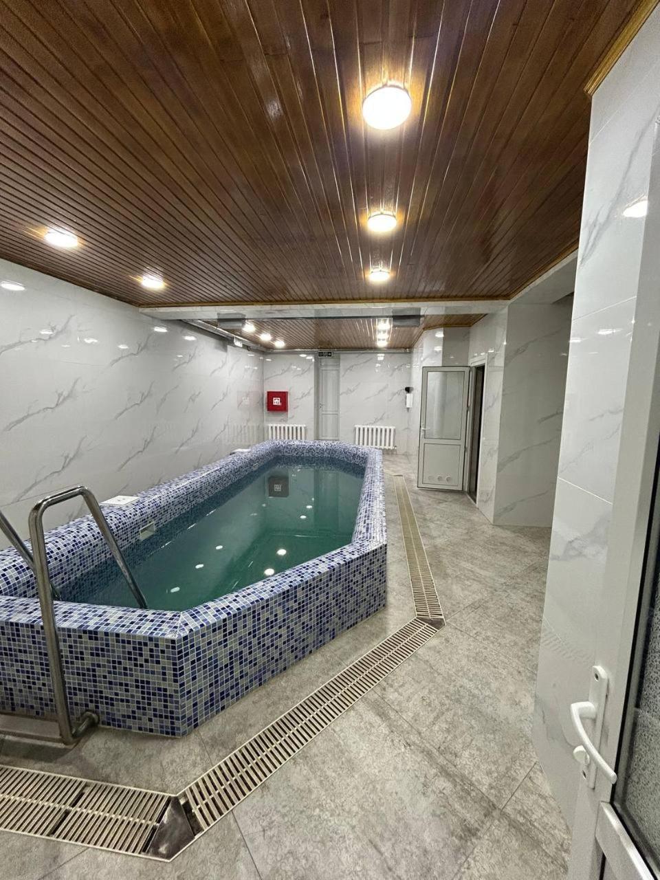 Hotel Konus Falesti Екстер'єр фото